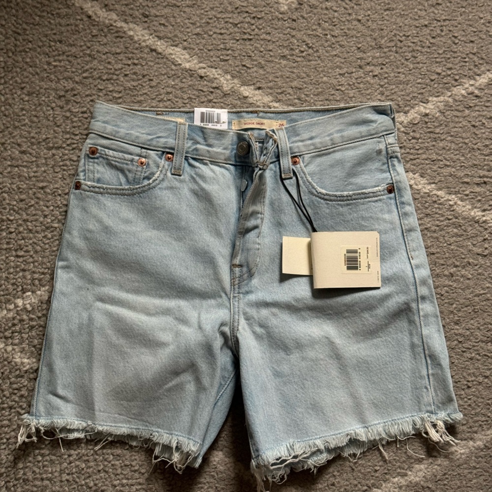 Levi’s shorts